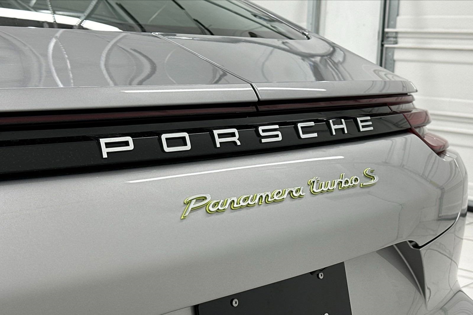 2019 Porsche Panamera Turbo S E-Hybrid
